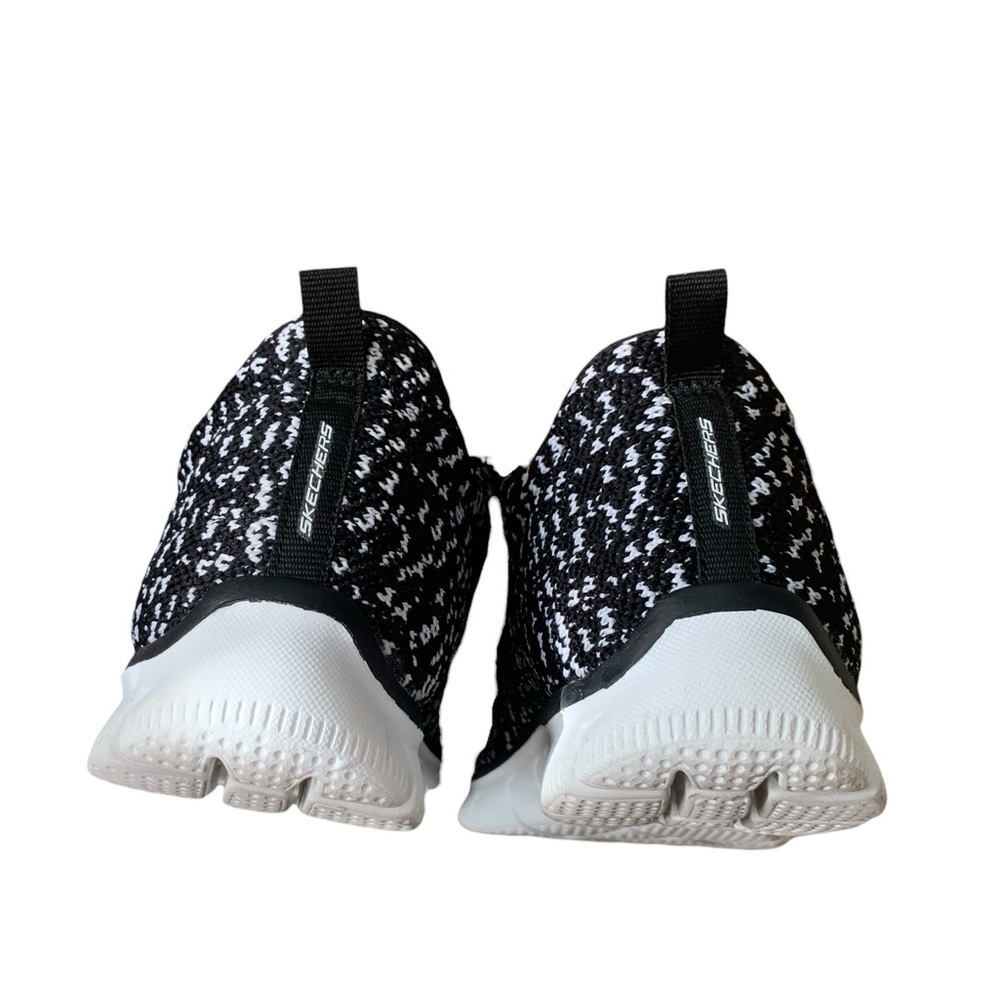 Sketchers Relaxed Fit Memory Foam Soles Size 6.5 - image 5